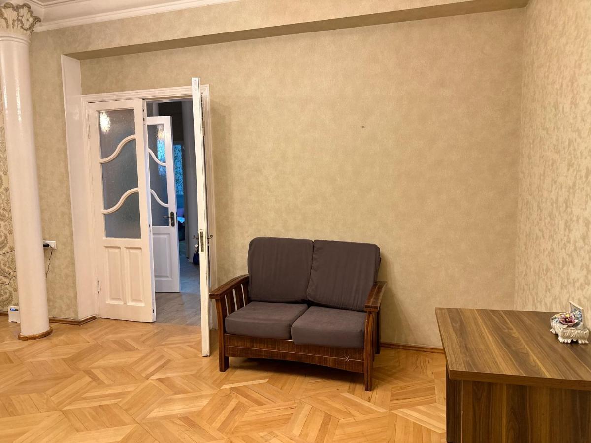 4 Bedroom Suite Apartment Ln Tbilisi City Exterior foto